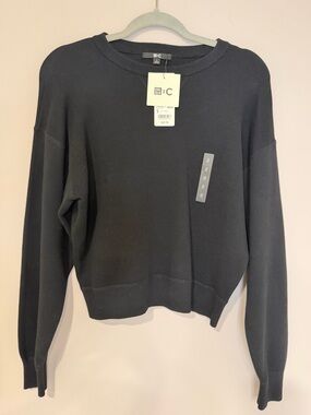 Uniqlo Black Crew Neck Sweater NWT